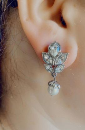 Picture of Signed Swarovski Crystal Pearl Clip On Earrings Gold Plated