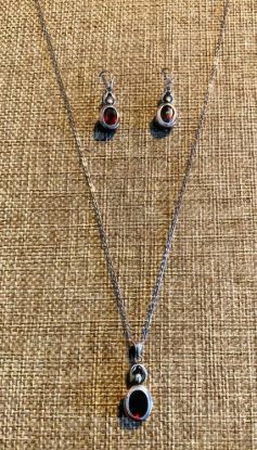 Picture of Vintage Sterling Silver Garnet Pendant Necklace Set