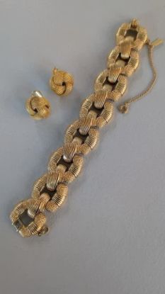 Picture of Vintage 80s Bold Gold Monet Bracelet Set