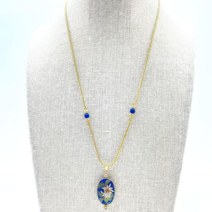 Picture of Avon Chrysanthemum Cloisonne Pendant Necklace