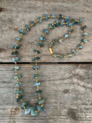 Picture of Vintage Green Agate Gold Tone Necklace 31 Inch