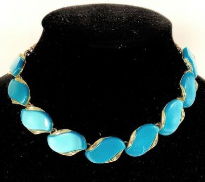 Picture of Vintage Lisner Blue Thermoset Choker Necklace